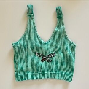 {Zenana Philadelphia Eagles} Sports Bra